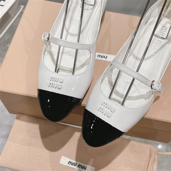 20243518555960 28024